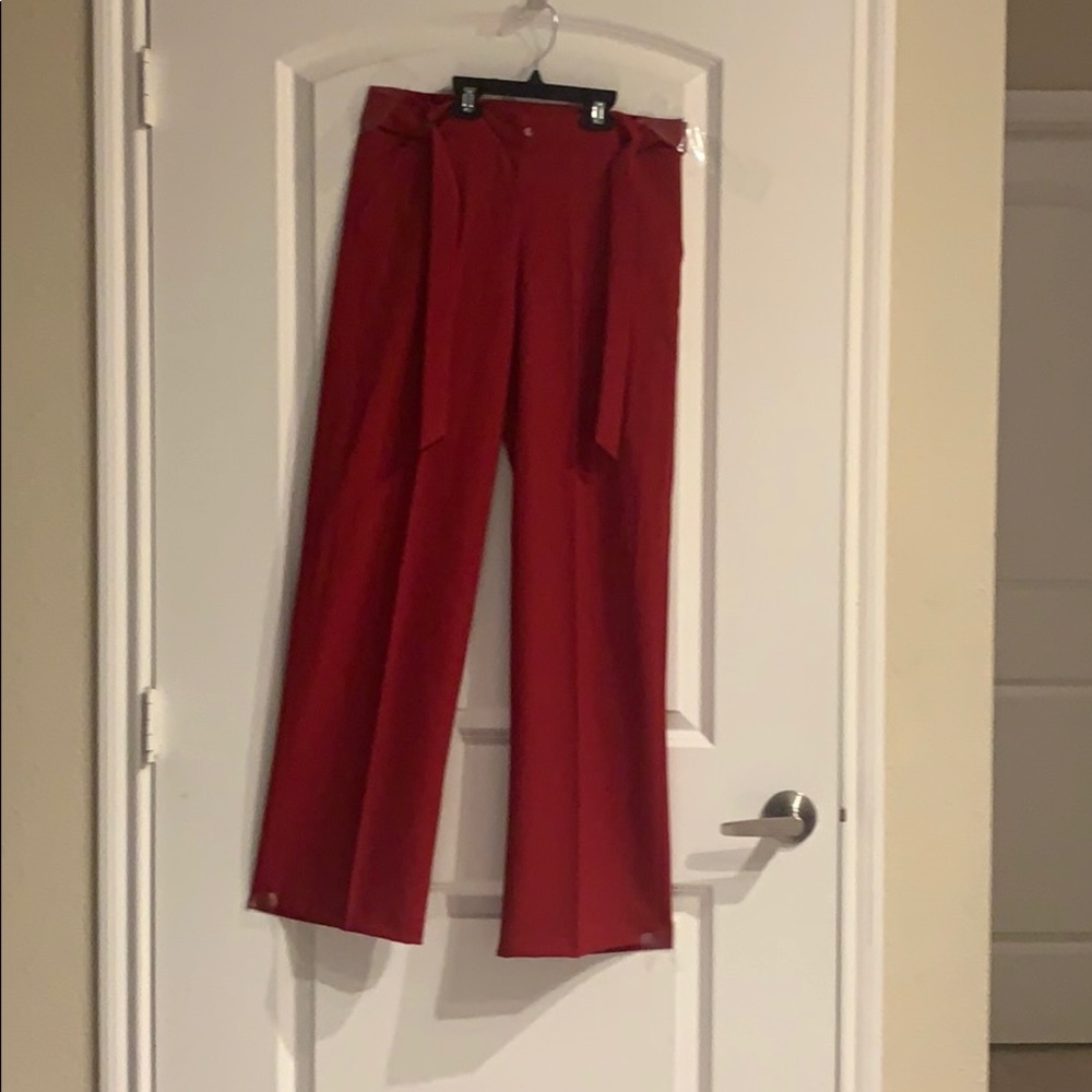Red dress pans